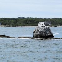 The 10 Lighthouses of Narragansett Bay:  4-Whale Rock (or whats left of it), Варвик