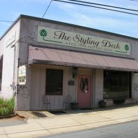 The Styling Deck Salon, Рутерфордтон