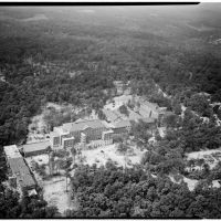 Aerial View of UNC Medical School, 1951, Чапел-Хилл