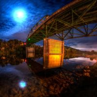 Bridge by Moonlight, Клинтон