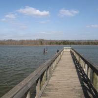 Pier at lake, Ла Вергн