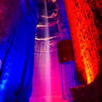 Ruby Falls Cavern, Лукоут Моунтаин