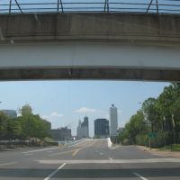 Under the bridge toward downtown, Мемфис