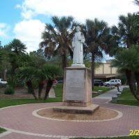 Commemorating Statue at UTB/TSC, Браунсвилл