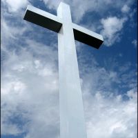 Huge Cross, Пирленд