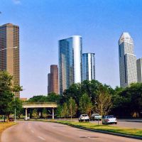 Houston Skyline with Allen Parkway, Хьюстон