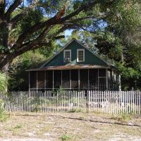 frame vernacular, historic Apalachicola Florida (11-27-2011), Апалачикола