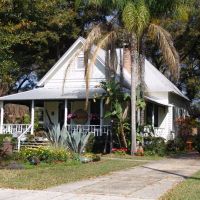 Florida style architecture, built around 1910, Maitland Fla (2-24-2011), Итонвилл