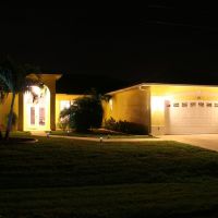 Florida Ferienhaus in Cape Coral bei Nacht, Кейп-Корал
