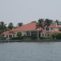 Beautiful house in Lagon side of the Boynton Beach Florida, Лантана