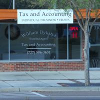 William Dykstra Tax & Accounting, Ларго