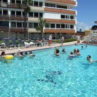At the pool!  (Redington Towers), Мадейра-Бич