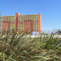 The Orange & Yellow Hialeahs Landmark building, Майами-Спрингс