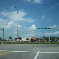 Intersection Okeechobee Frontage Road and 95th Street, Hialeah Gardens., Медли