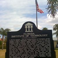 Florida Tech Historic Sign, Мельбурн