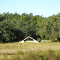 Chapel across the pond, Норт-Бэй-Виллидж