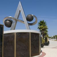 US Space Walk of Fame Apollo Monument, Titusville, Florida, USA, Титусвилл