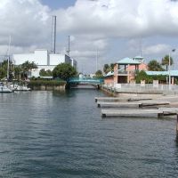 Fort Pierce, Florida. Left to right: Marina, Electric Power Plant and Manatee Center.  (June 2003), Форт-Пирс