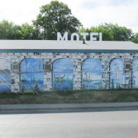Motel Mural, Спирфиш