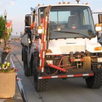 Vernal Utah Unimog flower watering truck 06-17-08, Вернал