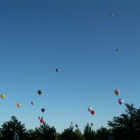 A Sky Full of Hot Air Balloons, Прово