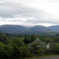 Panorama of the Cairngorm Mountains from Aviemore Railway Station, Авимор