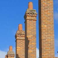 The medieval chimneys on the Abingdon almshouses, Абингдон