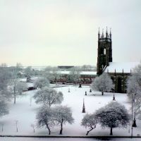 Snow Returns to St Peters, Ashton Under Lyne, Lancashire, England. UK, Аштон-андер-Лин