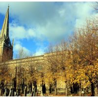 Last of the autumn leaves, Christ Church, Bradford On Avon, Брадфорд