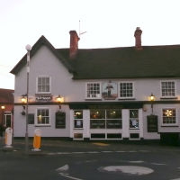 The Dukes Head Pub in Wokingham, Вокингем