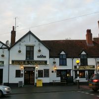 The Hope & Anchor Pub in Wokingham, Вокингем