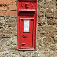 Queen Victoria letter box, Годалминг