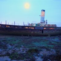 Boat and Moon at dawn, Госпорт