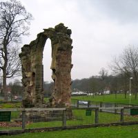 Dudley Priory Ruins, Grade I Listed Building, Дадли
