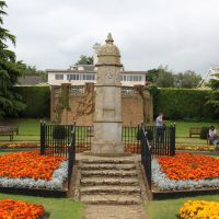wickstead monument, Кеттеринг