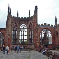 Coventry cathedral ruins, Coventry, England by Joe Recer, Ковентри