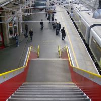 Platform 5 at Crewe, Крю
