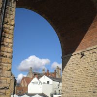 The Swan Through Arches, Мансфилд