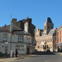 Northampton view from Derngate to the Guildhall., Нортгемптон