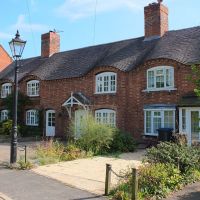 Sibson village, Sheepy Road view of the eyebrow tiled roof line., Нортфлит