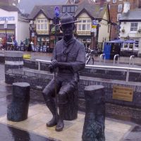 Baden-Powell Statue, Пул