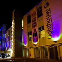 Lighthouse arts centre, Poole, by night, Пул