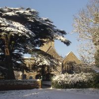 Rayleigh Church in snow, Рейли