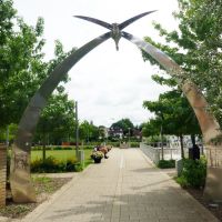 THE SWAN ARCHES STAINES, Стайнс