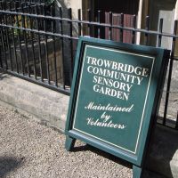 Trowbridge - Sensory Garden (700 years old), Траубридж