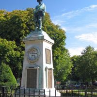 Trowbridge - Town Park - The War Memorial, Траубридж