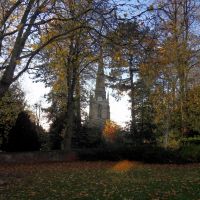 Autumn through the trees to the church at Hinckley, Хинкли