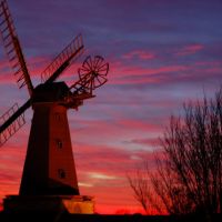 Windmill & sunset, Хоув