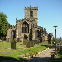 St. Marys church, Ecclesfield under clear blue skies, Sheffield S35, Чапелтаун