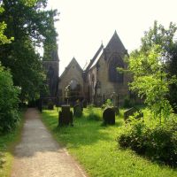 St. Johns church and graveyard, Chapeltown, Sheffield S35, Чапелтаун